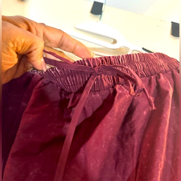 NWOT Burgundy Acid Wash Maxi Tiered Skirt - Picture 3 of 4